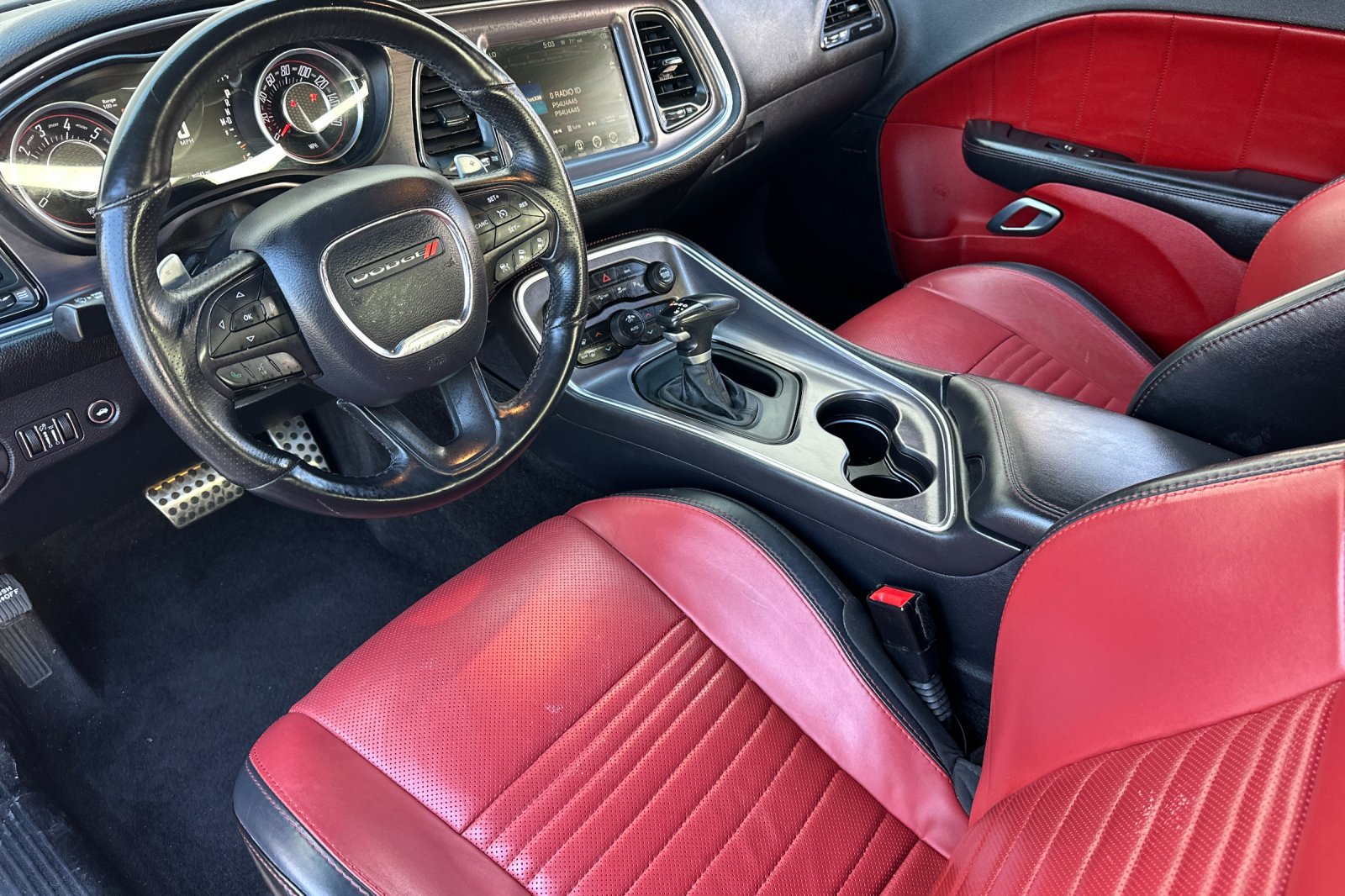 Used 2016 Dodge Challenger R/T Plus RWD image 15