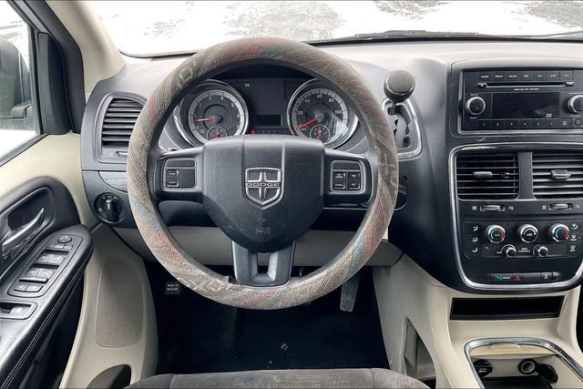 Used 2012 Dodge Grand Caravan SXT image 5