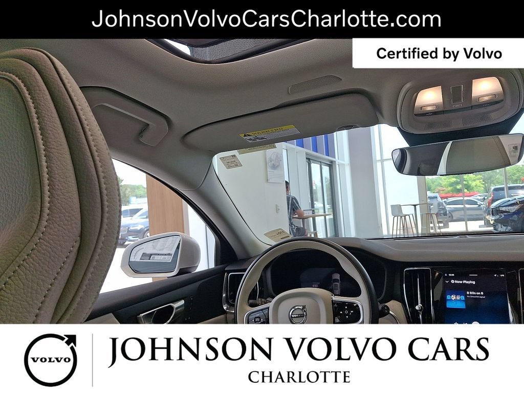 Certified 2025 Volvo V60 B5 Cross Country Plus AWD/4WD image 15