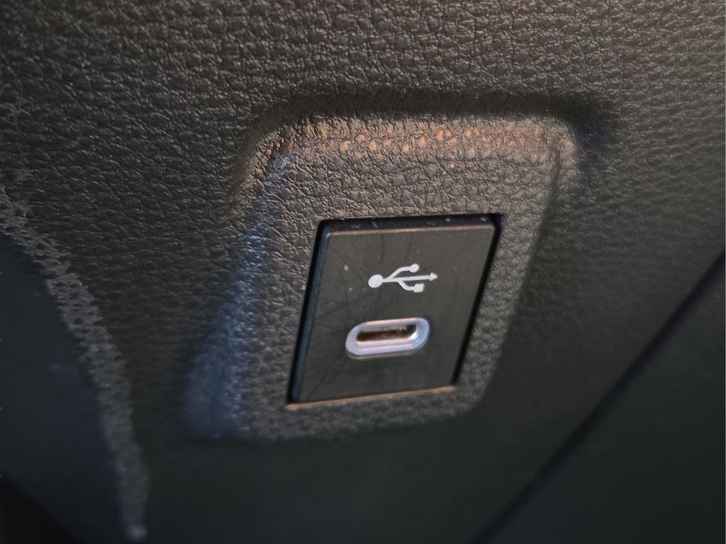 Certified 2025 Toyota Corolla LE image 21