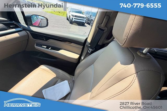 Used 2024 Honda Odyssey Touring image 11