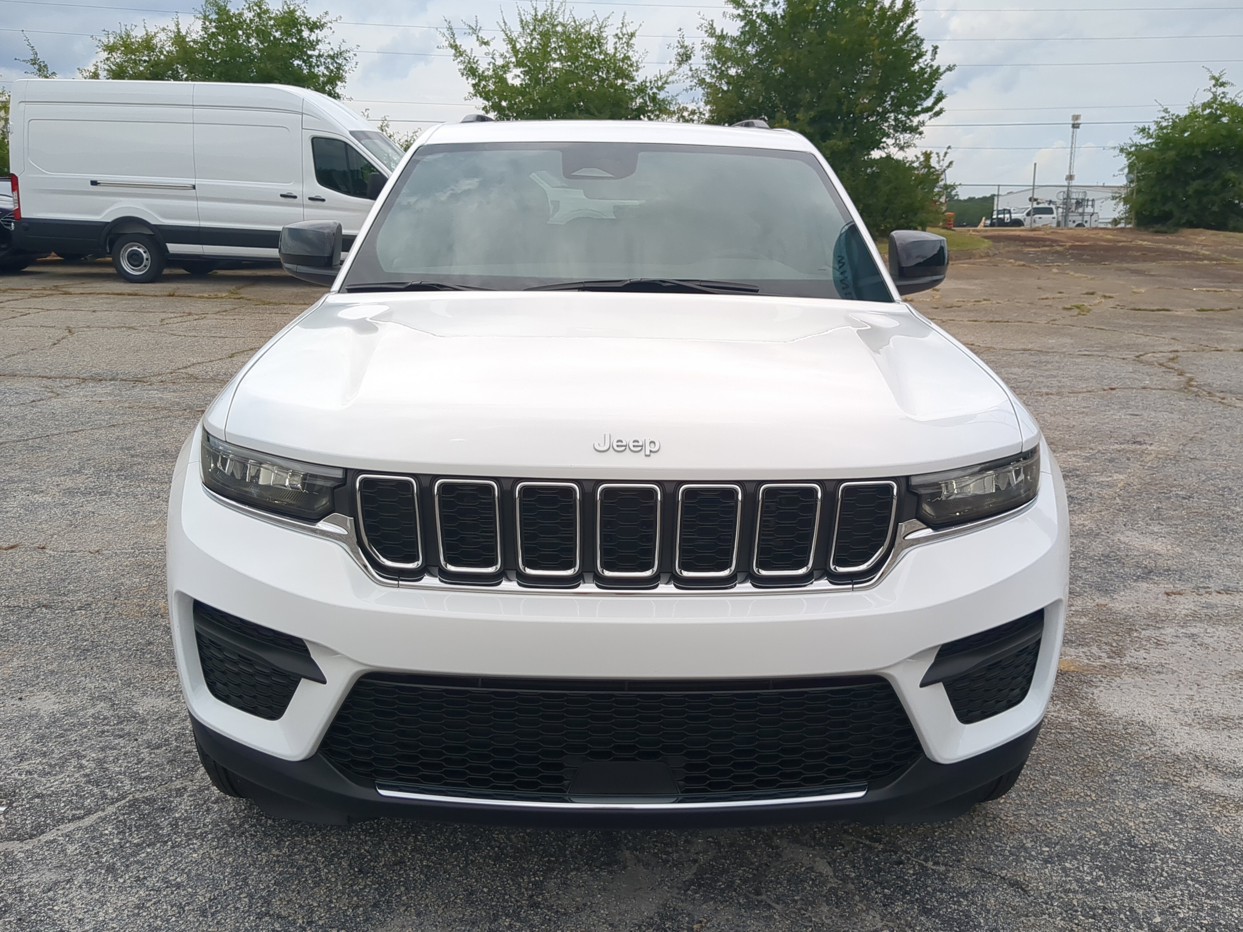 New 2026 Jeep Grand Cherokee Laredo X AWD/4WD image 7