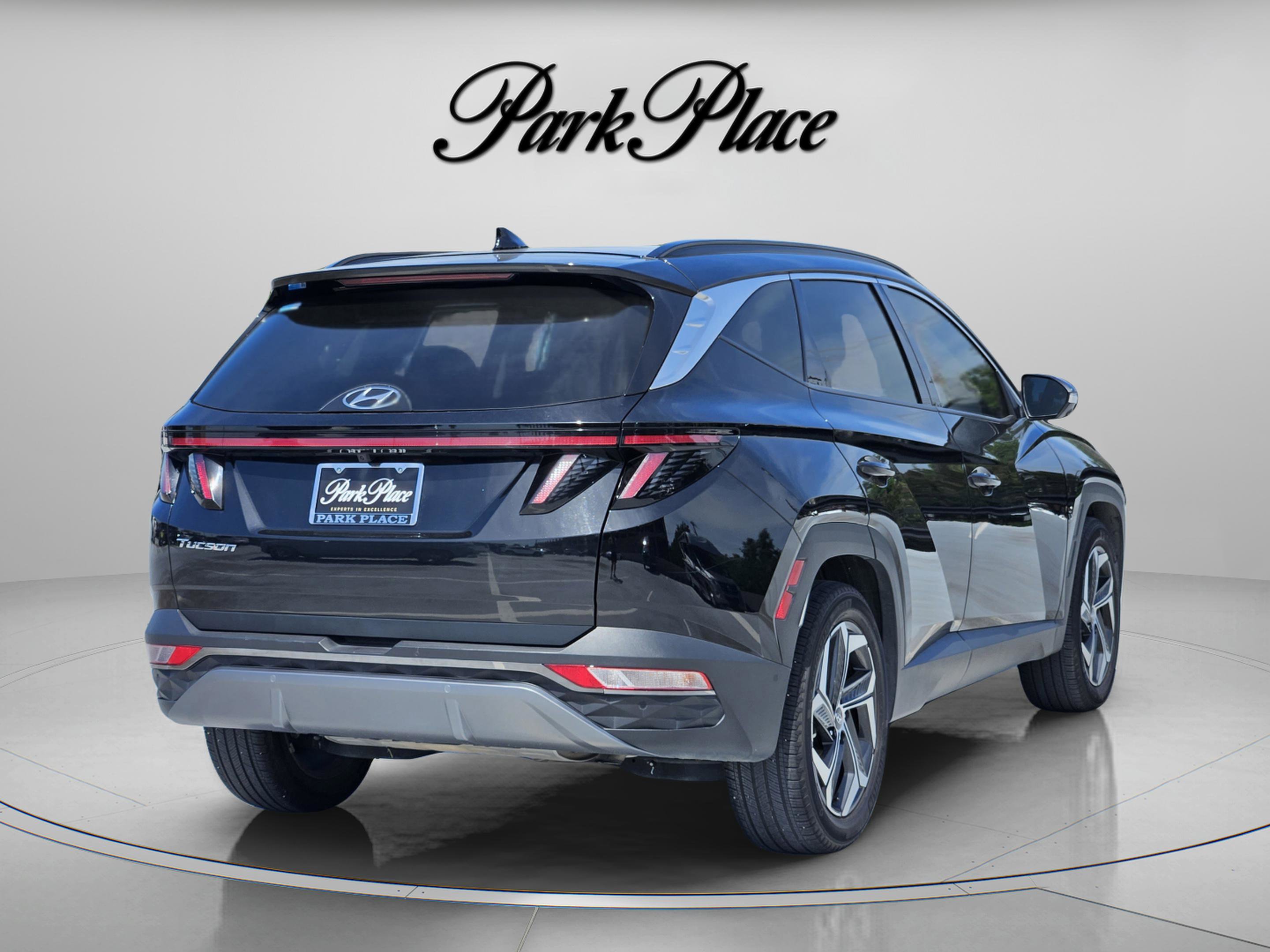 Used 2022 Hyundai Tucson Limited w/ Cargo Package FWD image 6
