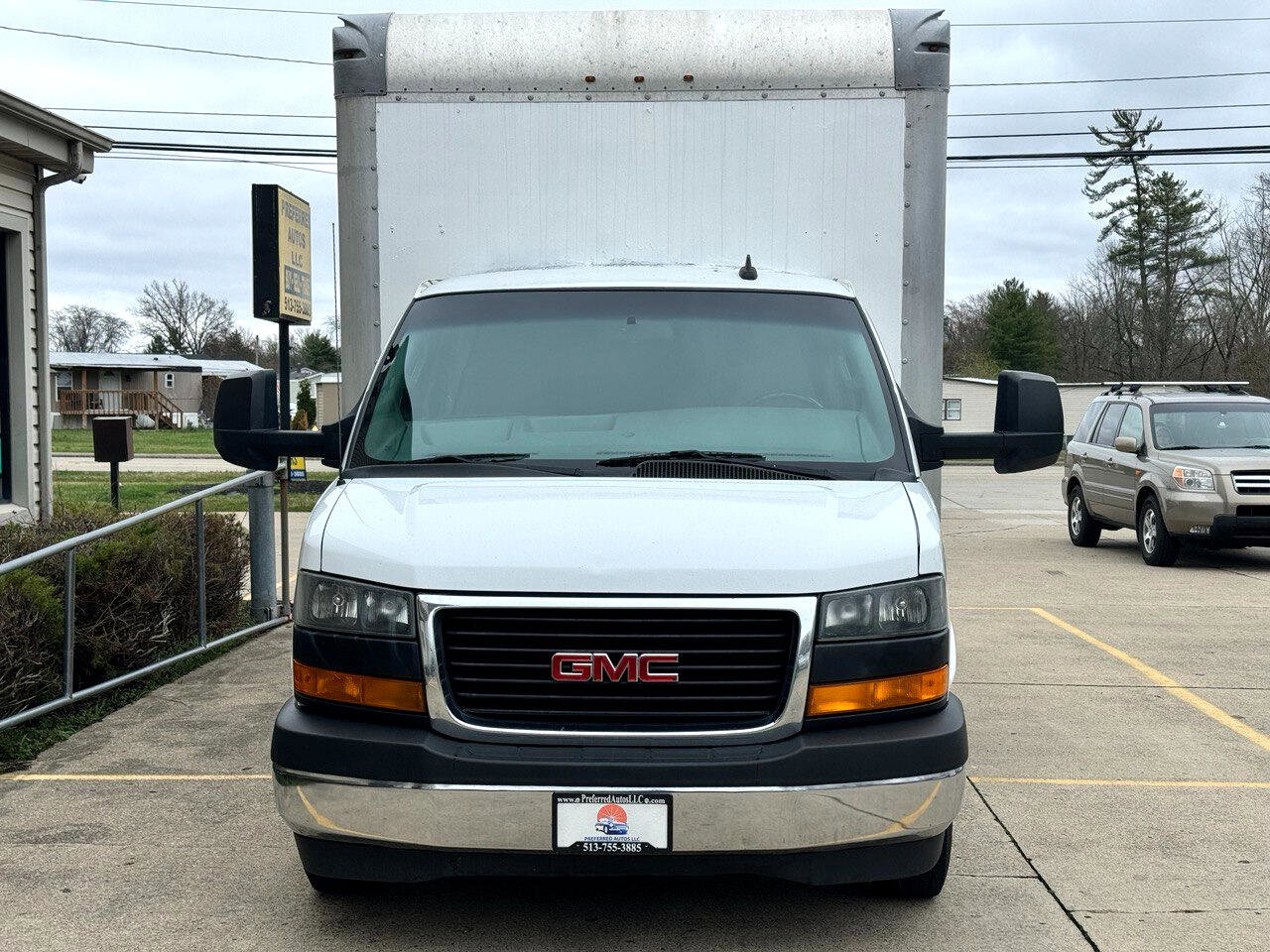 Used 2019 GMC Savana 3500 w/ Power Convenience Package image 2