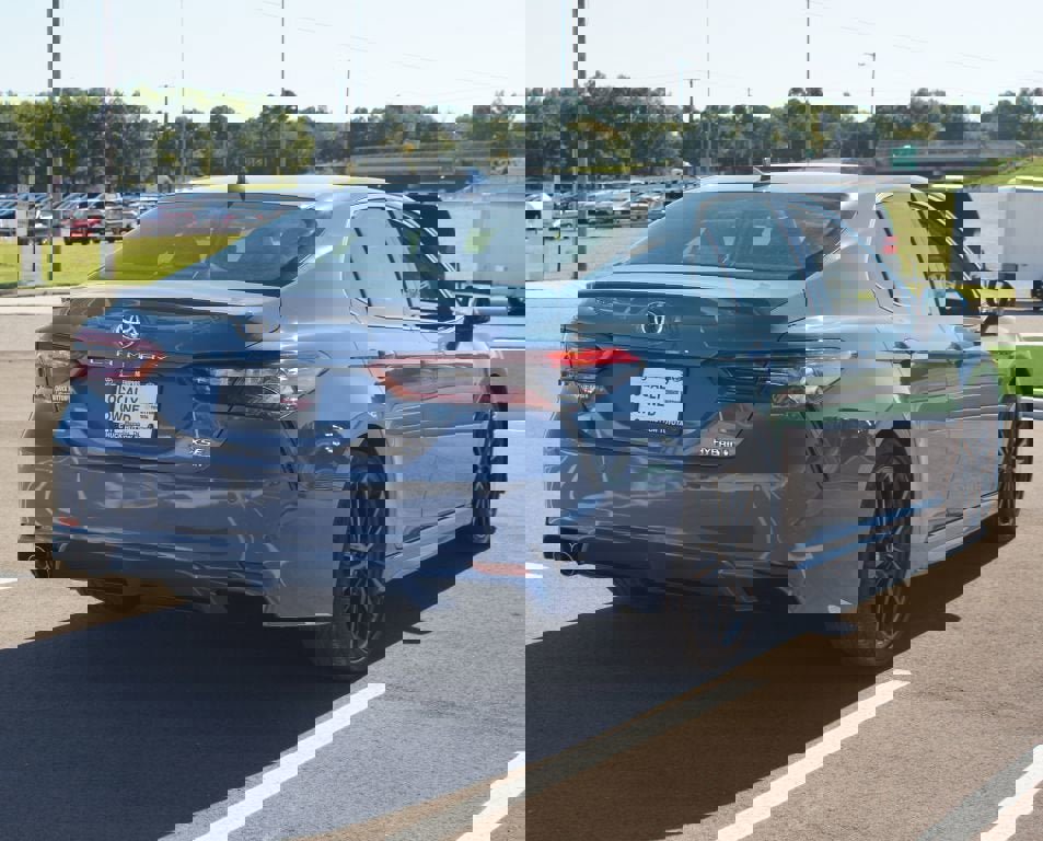 Used 2024 Toyota Camry XSE image 18