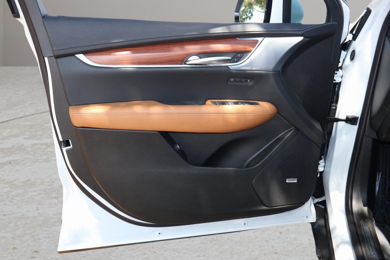 New 2025 Cadillac XT5 Premium Luxury w/ Technology Package image 10