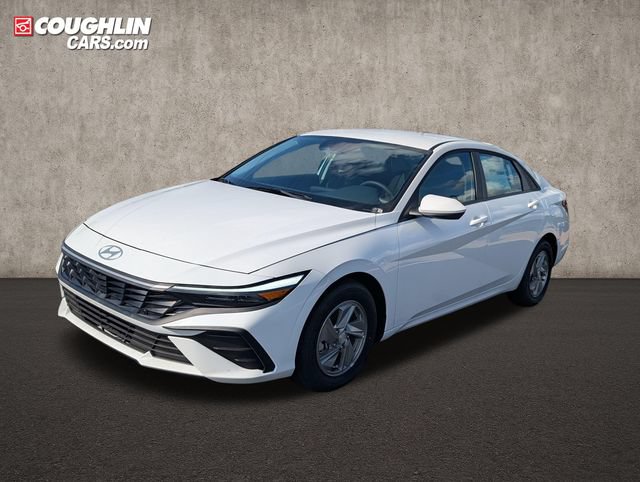 New 2026 Hyundai Elantra SE FWD image 3