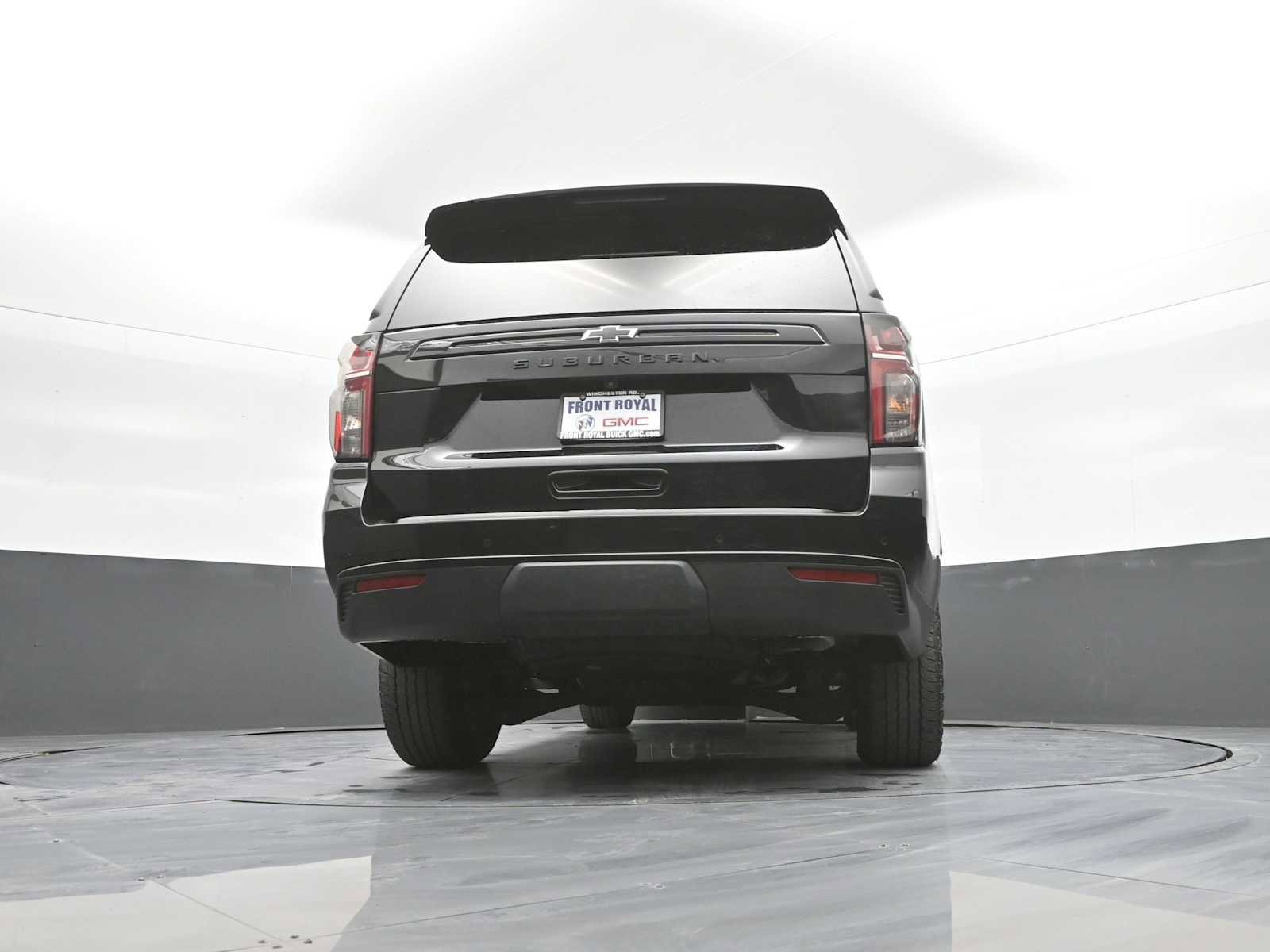 Used 2024 Chevrolet Suburban Z71 w/ Luxury Package image 40