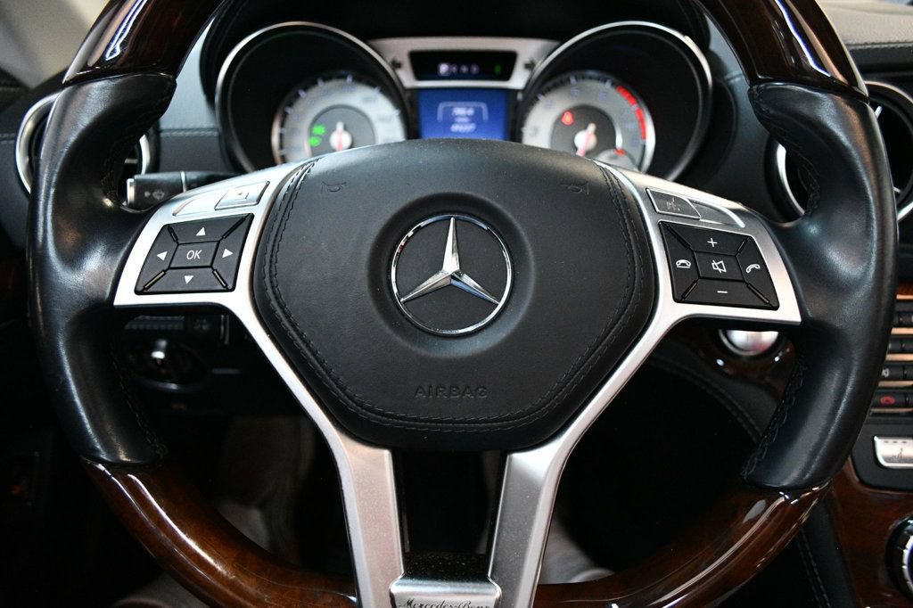 Used 2014 Mercedes-Benz SL 550 image 40