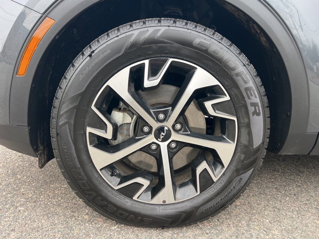 Certified 2023 Kia Sportage EX w/ EX Premium Package image 11