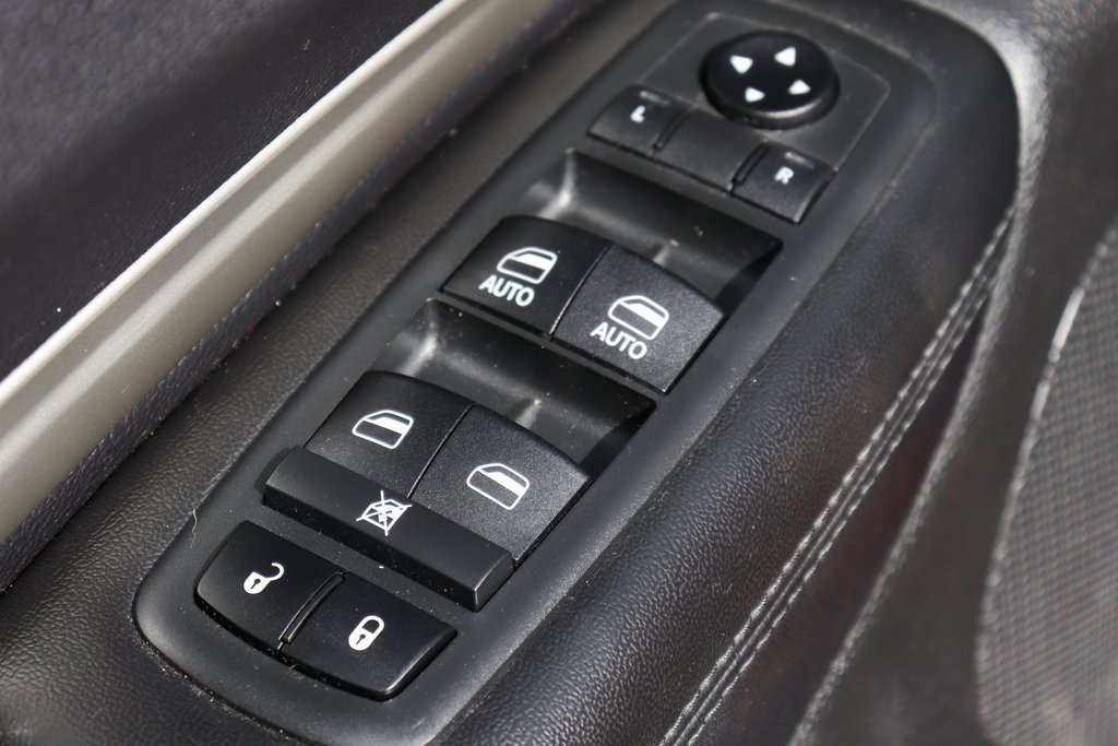 Used 2019 Dodge Durango SXT image 14