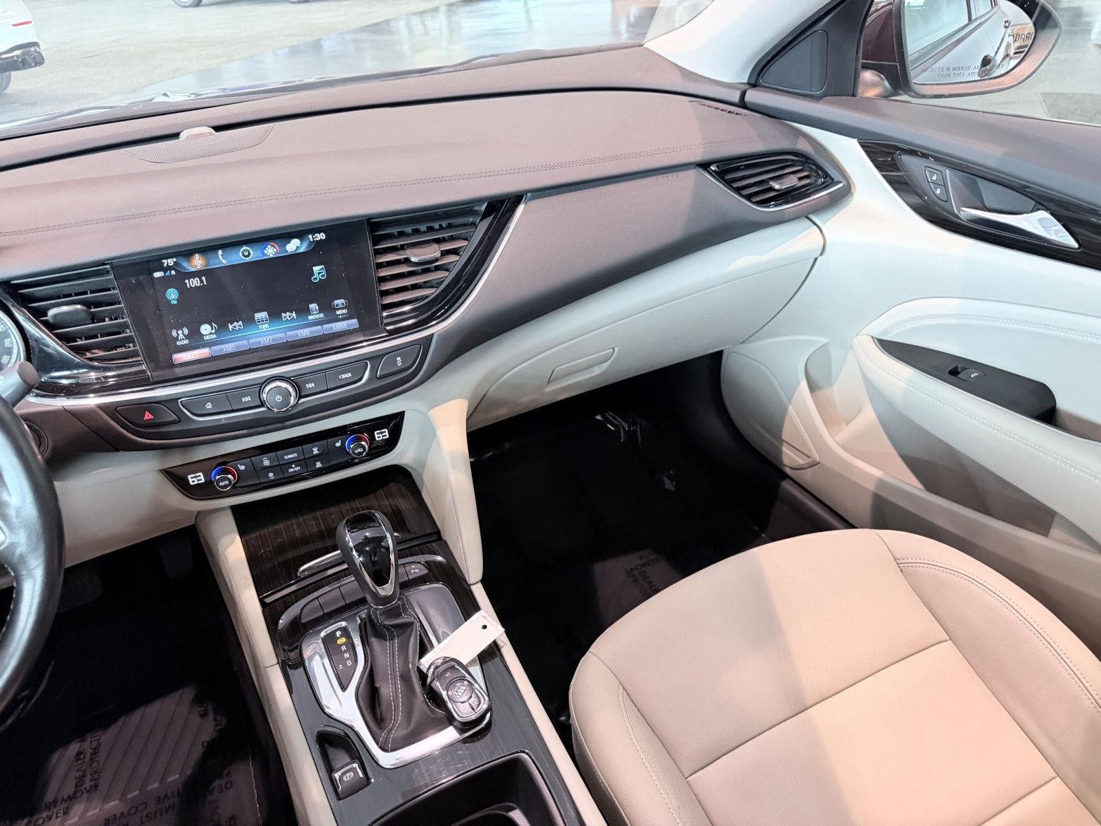 Used 2018 Buick Regal Essence w/ Driver Confidence Package #1 FWD image 35