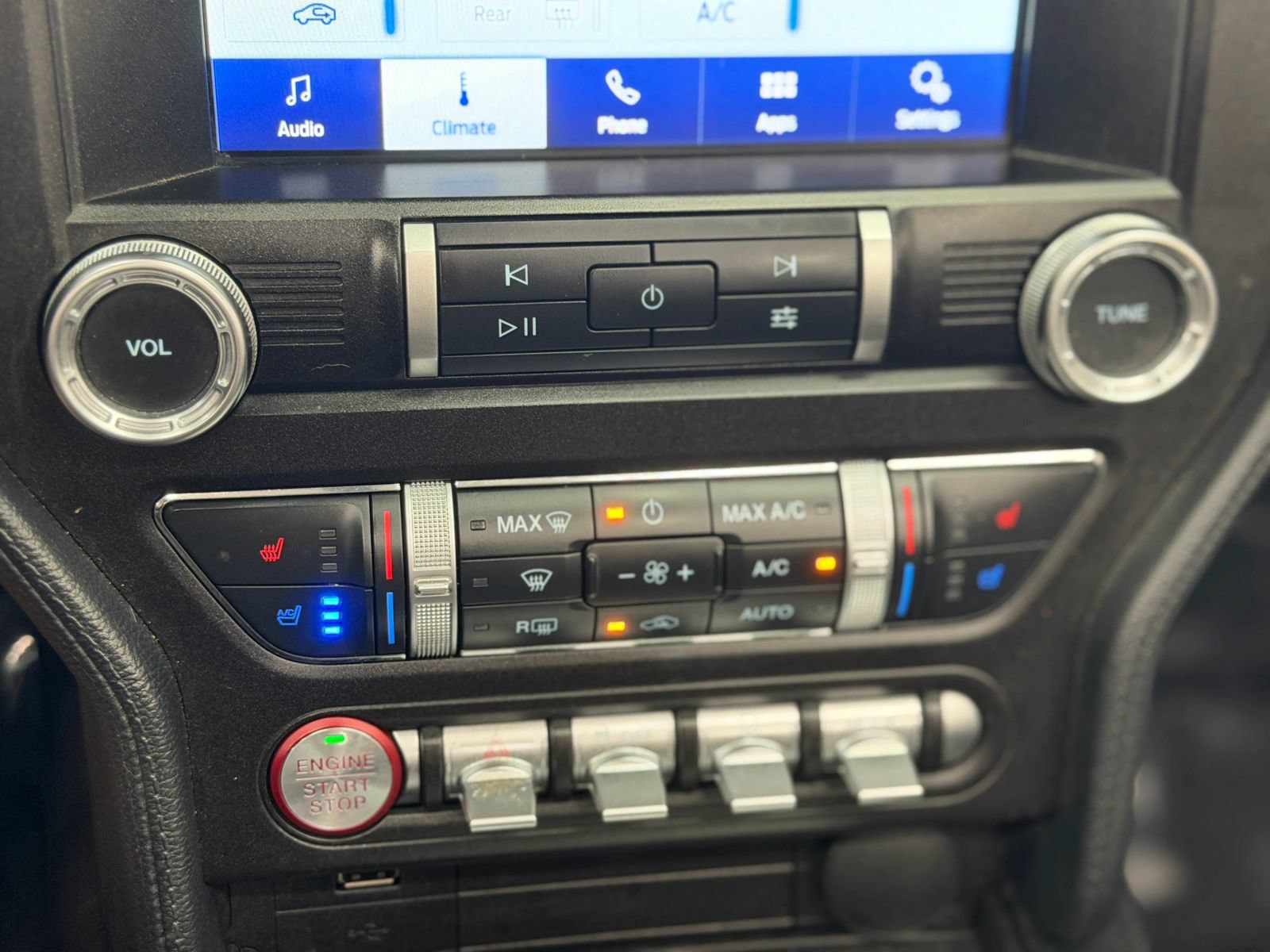 Used 2020 Ford Mustang Premium RWD image 25