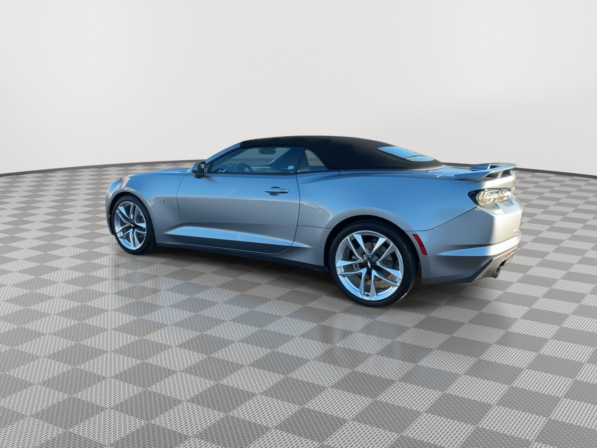 Used 2023 Chevrolet Camaro LT w/ RS Package image 6