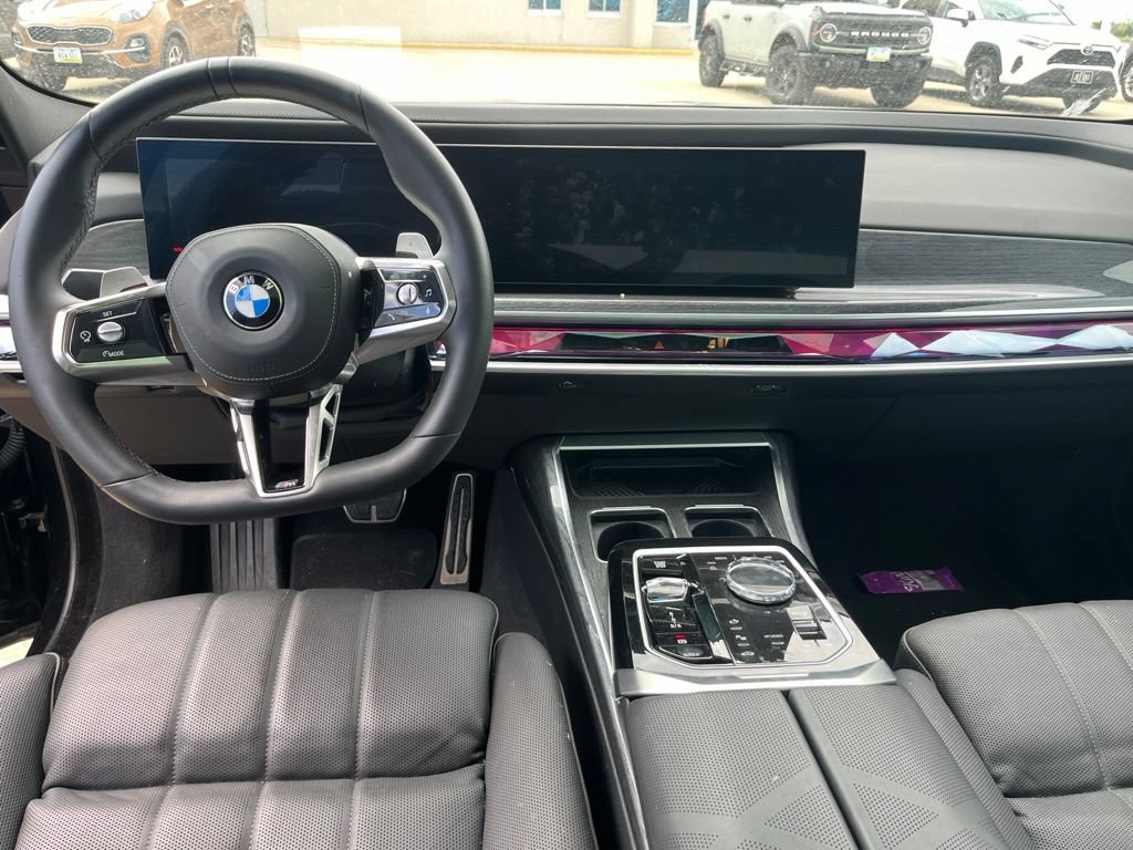 Used 2026 BMW 740i xDrive AWD/4WD image 6