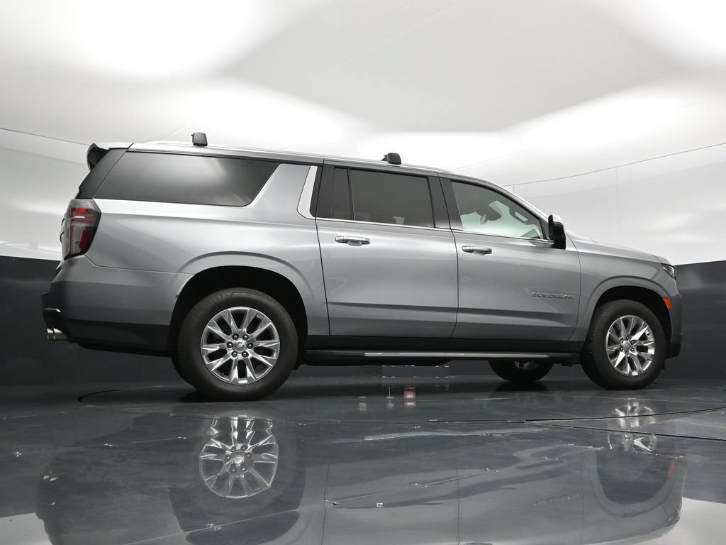 Used 2023 Chevrolet Suburban Premier AWD/4WD image 61