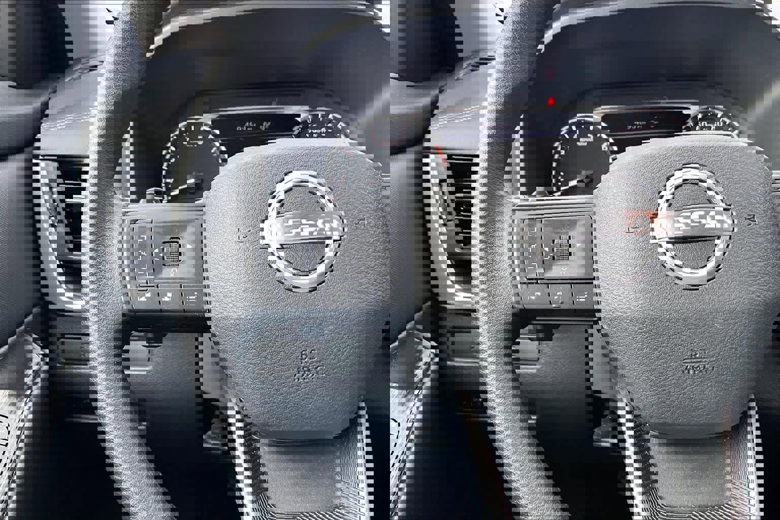 Certified 2025 Nissan Rogue S FWD image 18