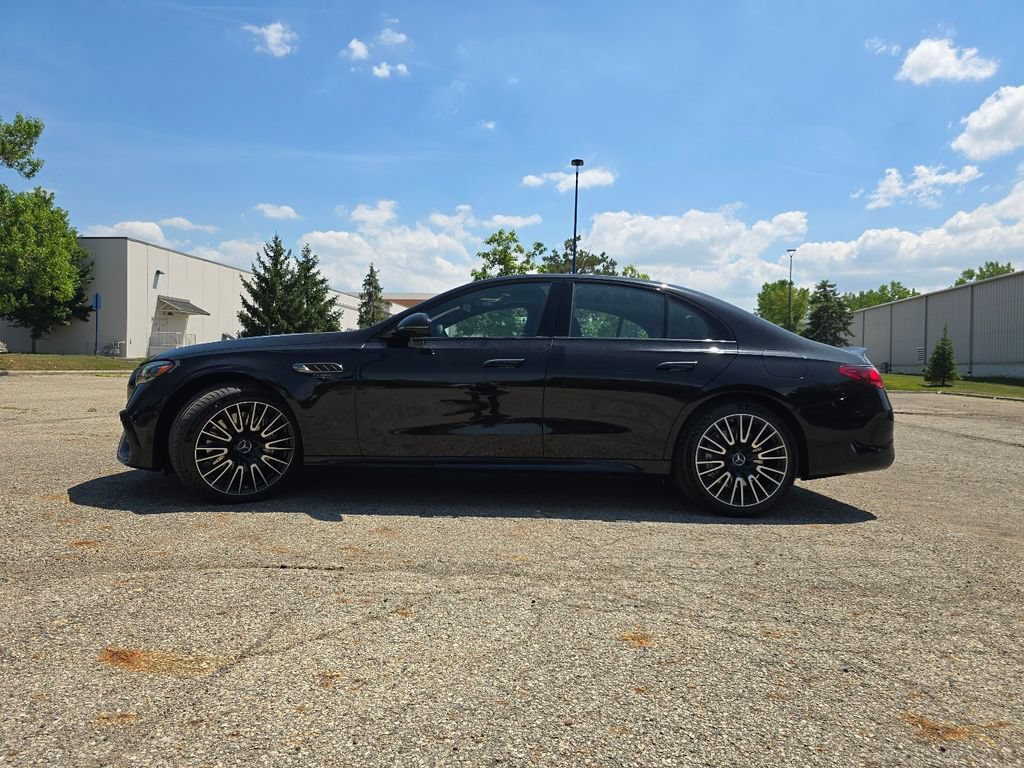 New 2026 Mercedes-Benz E 53 AMG e 4MATIC Sedan image 14