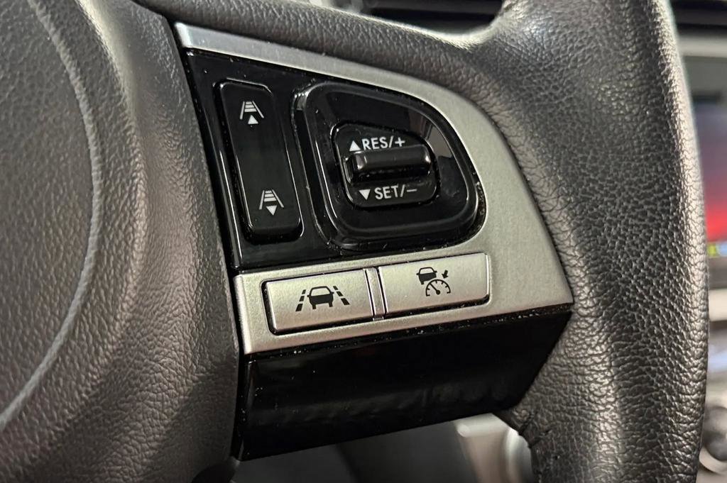 Used 2017 Subaru Outback 2.5i Touring w/ Popular Package #5A image 13