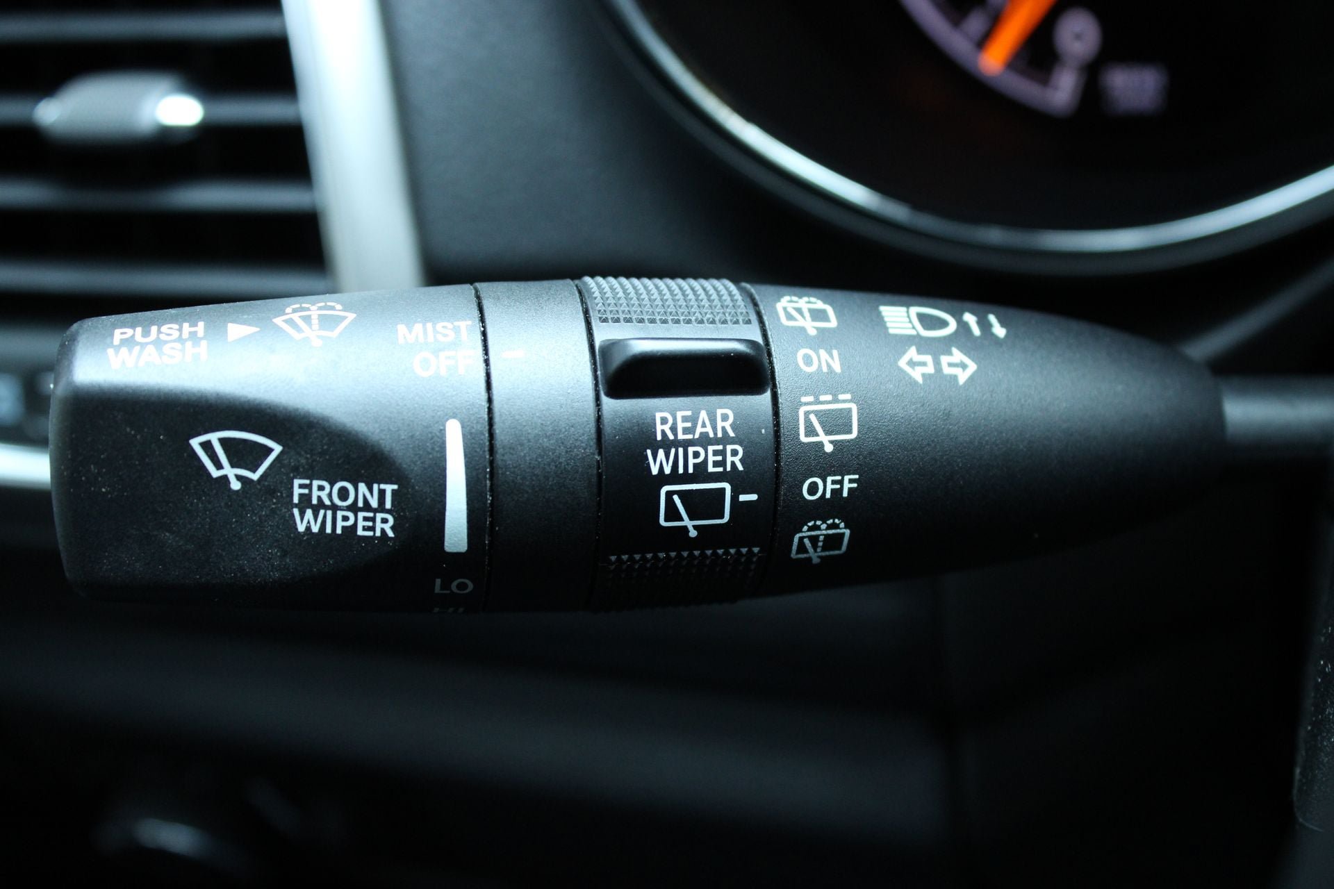 Used 2021 Jeep Grand Cherokee Laredo X AWD/4WD image 33