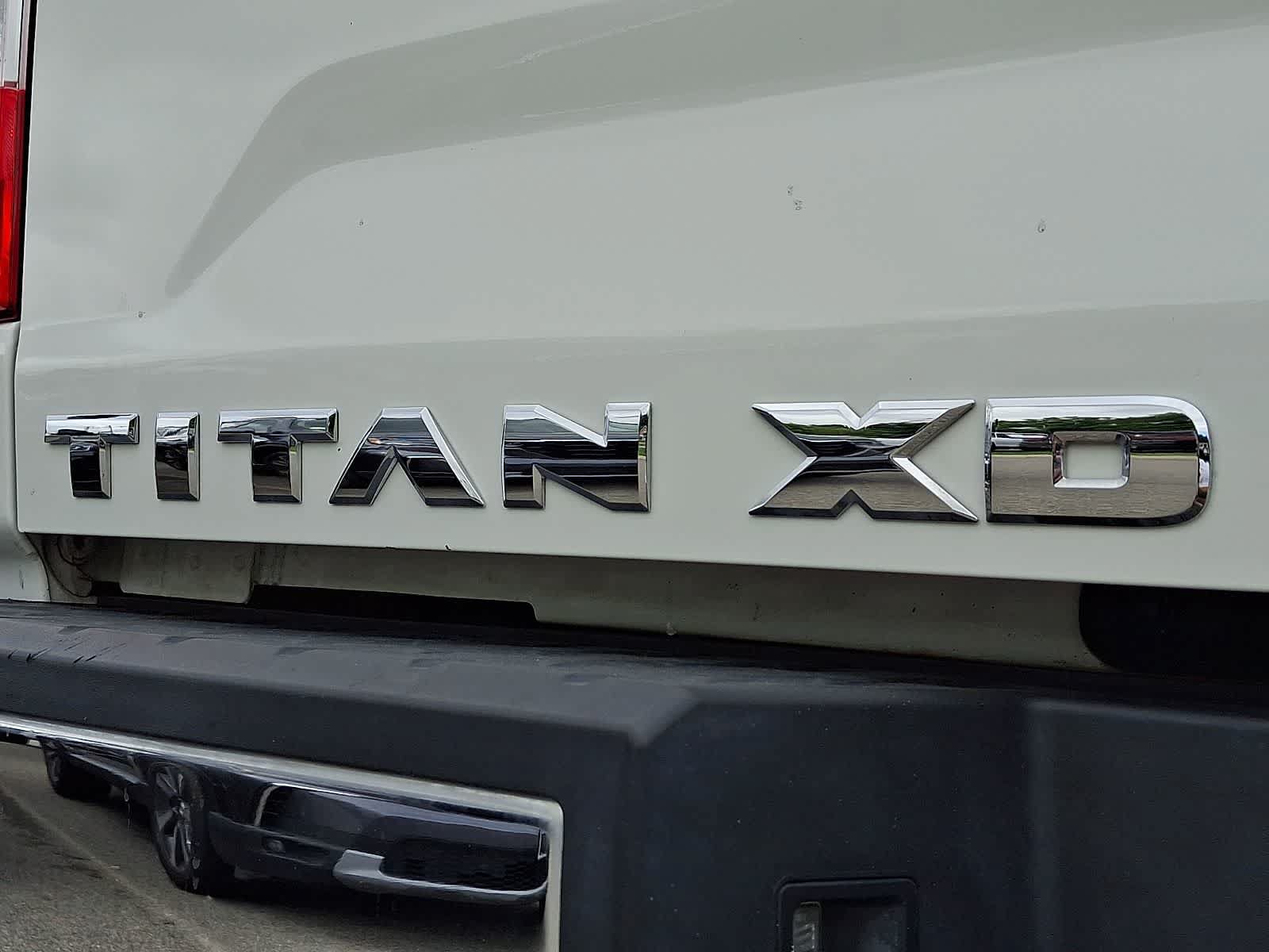 Used 2017 Nissan Titan XD AWD/4WD image 30