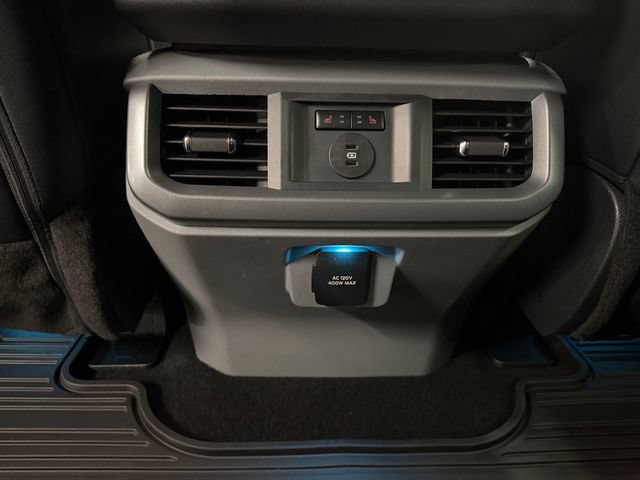 Used 2025 Ford F150 Lariat w/ Equipment Group 502A High AWD/4WD image 19