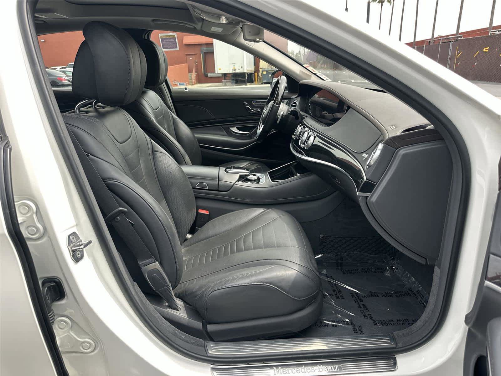 Used 2020 Mercedes-Benz S 560 Sedan image 15