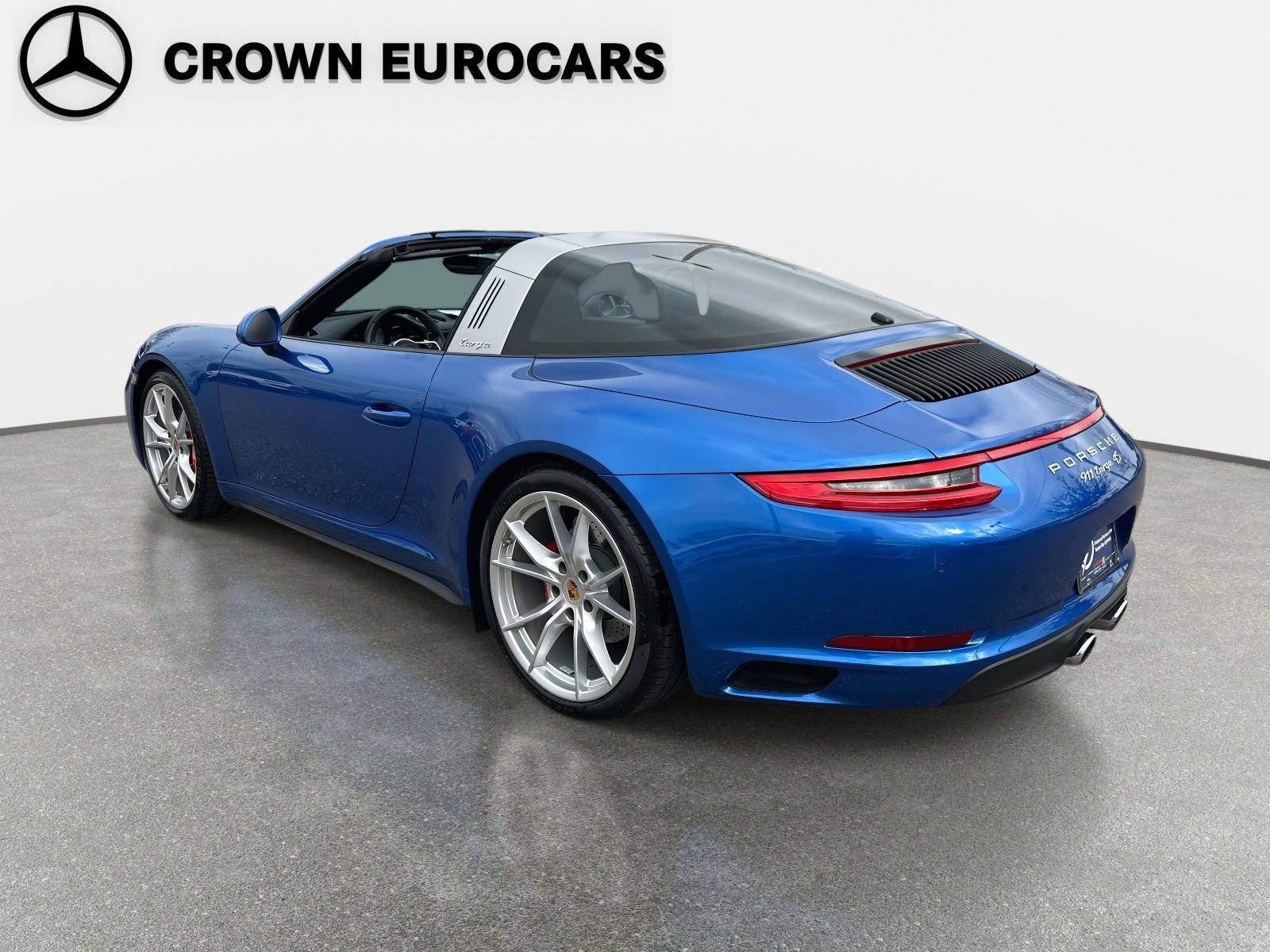 Used 2017 Porsche 911 Targa 4S image 4
