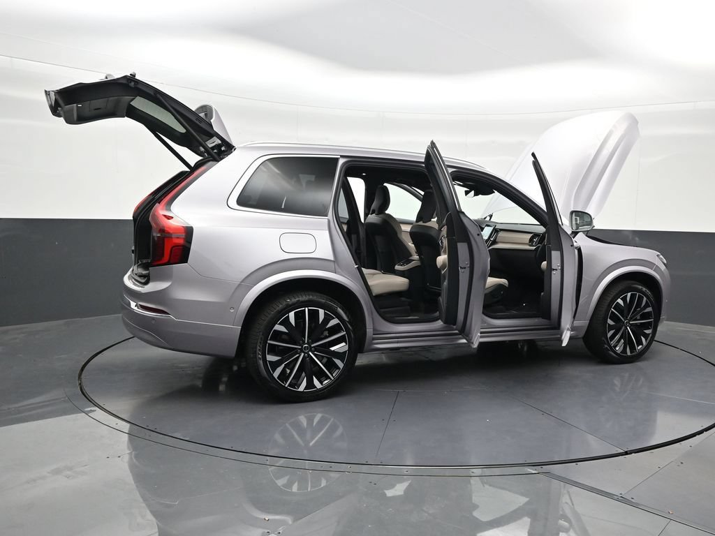New 2026 Volvo XC90 B6 Plus w/ Protection Package Premier AWD/4WD image 30
