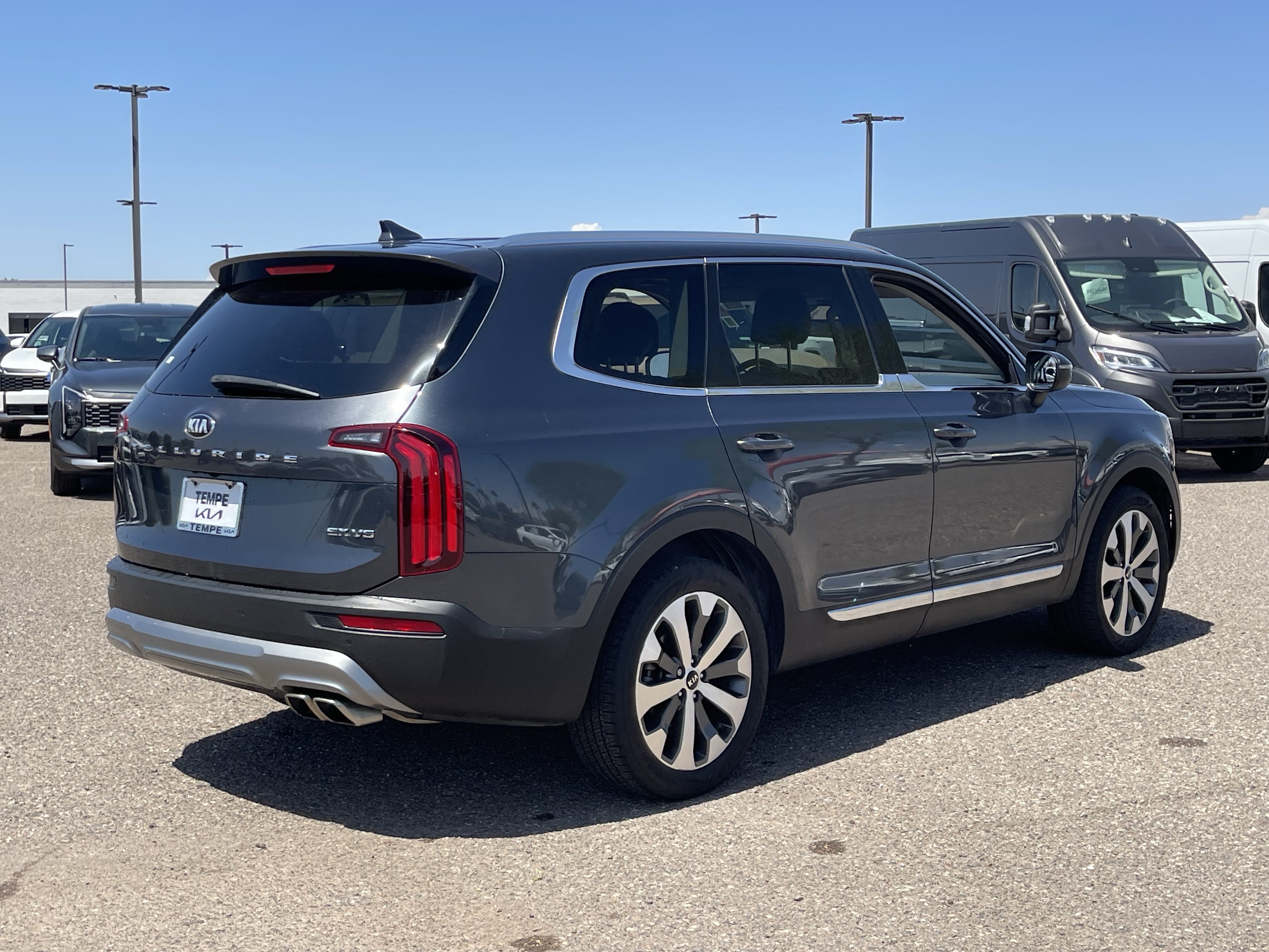 Used 2021 Kia Telluride EX w/ EX Premium Package FWD image 5