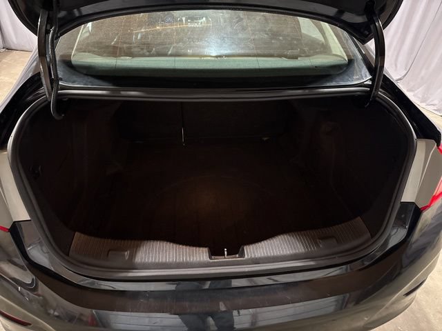 Used 2016 Chevrolet Cruze LT FWD image 23