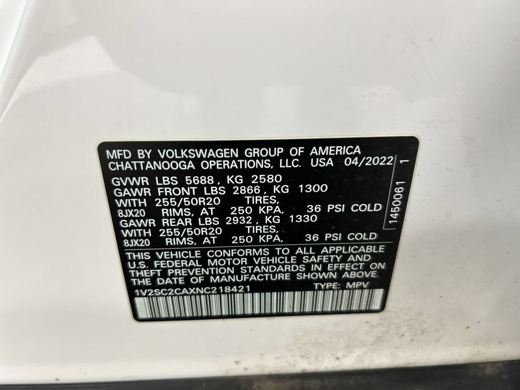 Used 2022 Volkswagen Atlas Cross Sport SEL R-Line AWD/4WD image 28