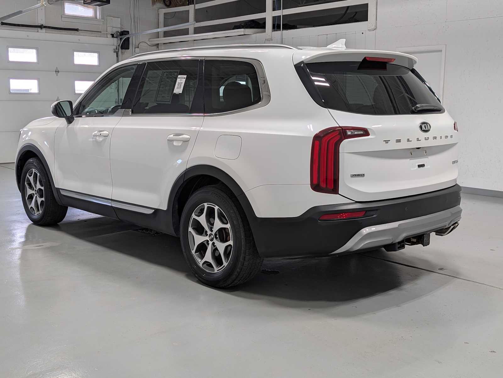 Used 2020 Kia Telluride EX w/ Towing Package AWD/4WD image 10