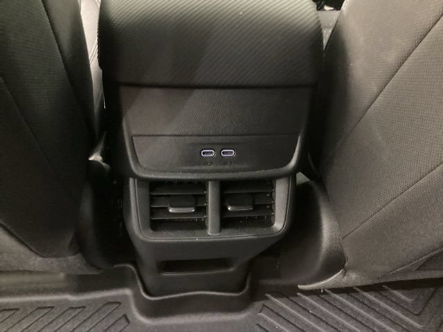 Used 2025 Chevrolet Equinox LT AWD/4WD image 32
