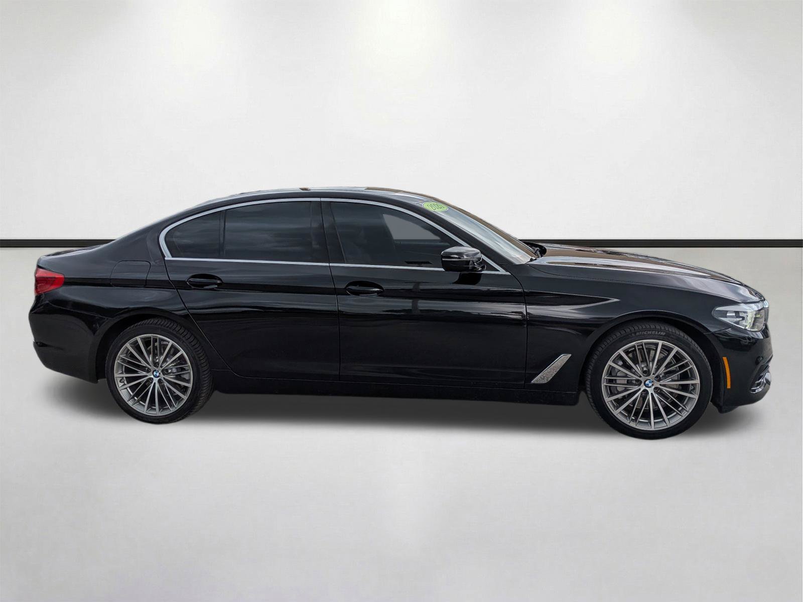 Used 2020 BMW 530i w/ Convenience Package RWD image 3