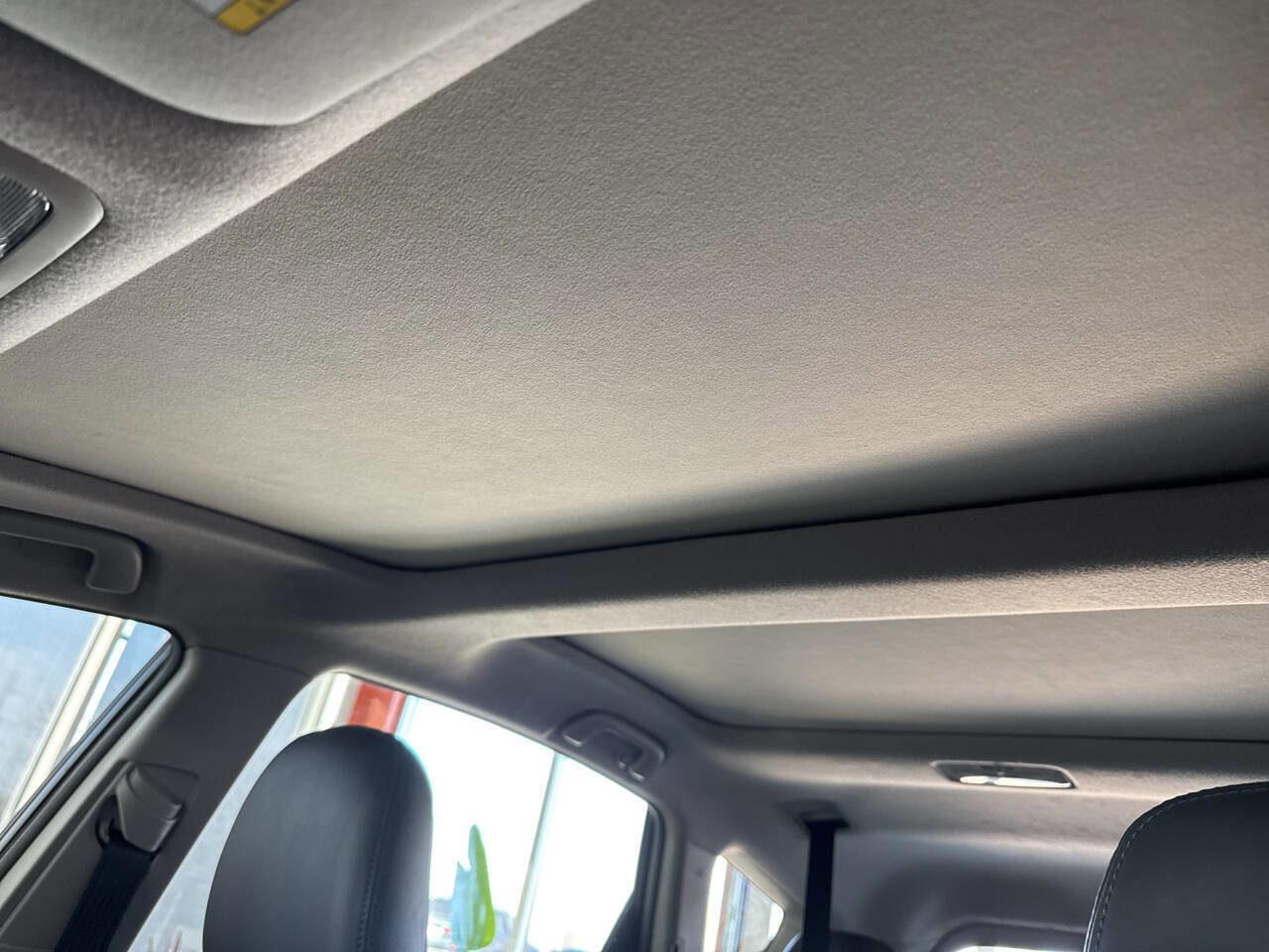 Used 2014 Toyota Prius V Five image 28