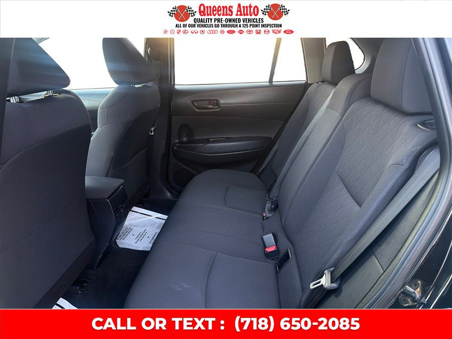 Used 2022 Toyota Corolla Cross LE AWD/4WD image 11