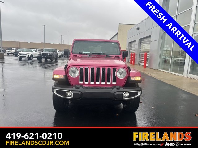 Used 2022 Jeep Wrangler Unlimited Sahara w/ Cold Weather Group image 4