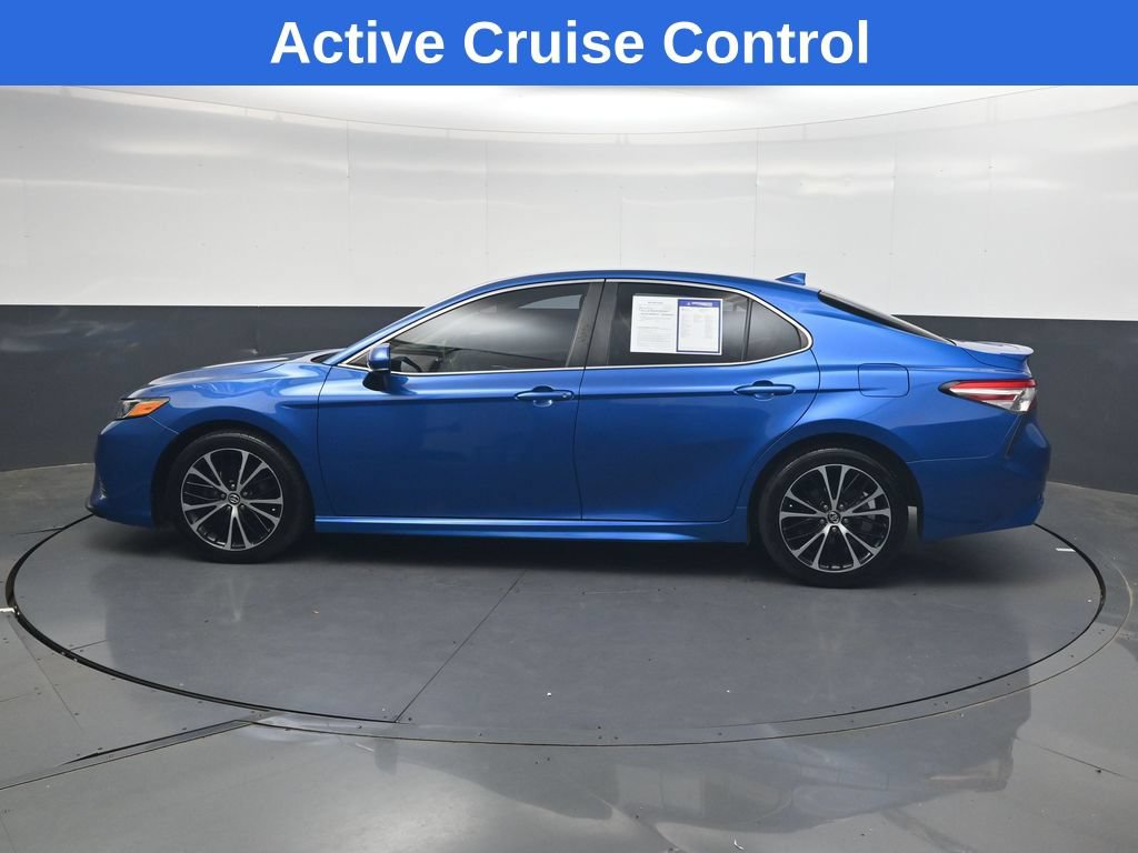 Used 2020 Toyota Camry SE FWD image 7