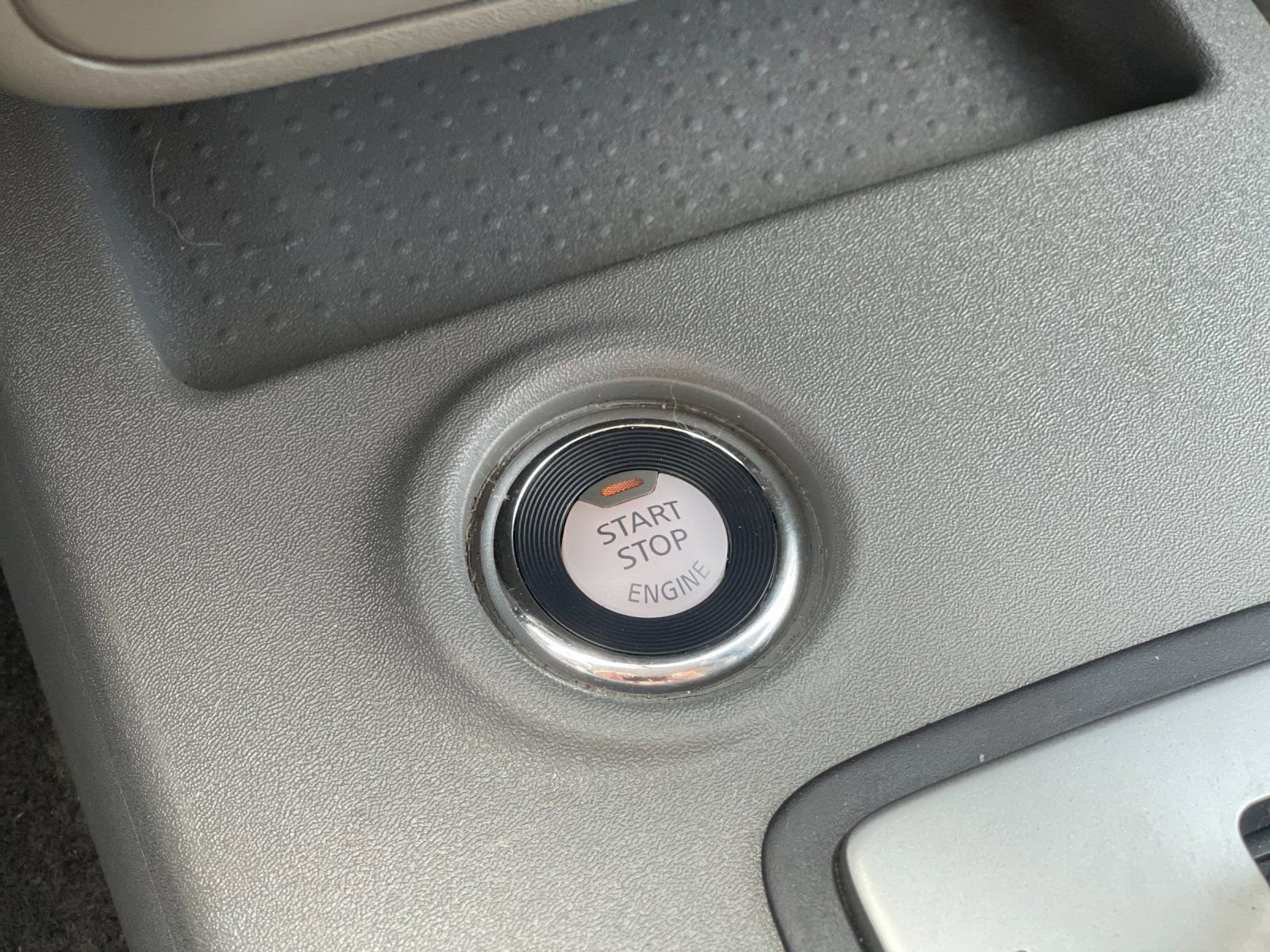 Used 2021 Nissan Frontier SV image 23