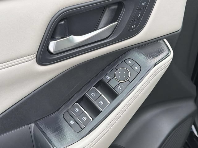 Certified 2023 Nissan Rogue SL FWD image 16