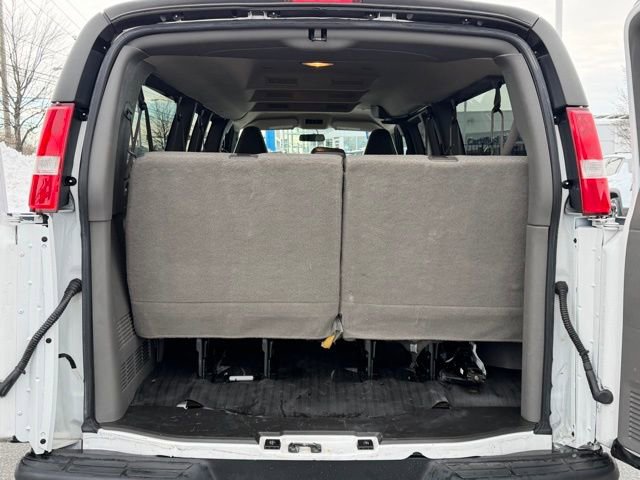Used 2023 Chevrolet Express 3500 LS image 19