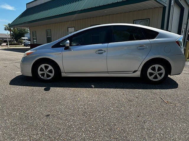 Used 2013 Toyota Prius Three w/ Solar Roof Pkg FWD image 3