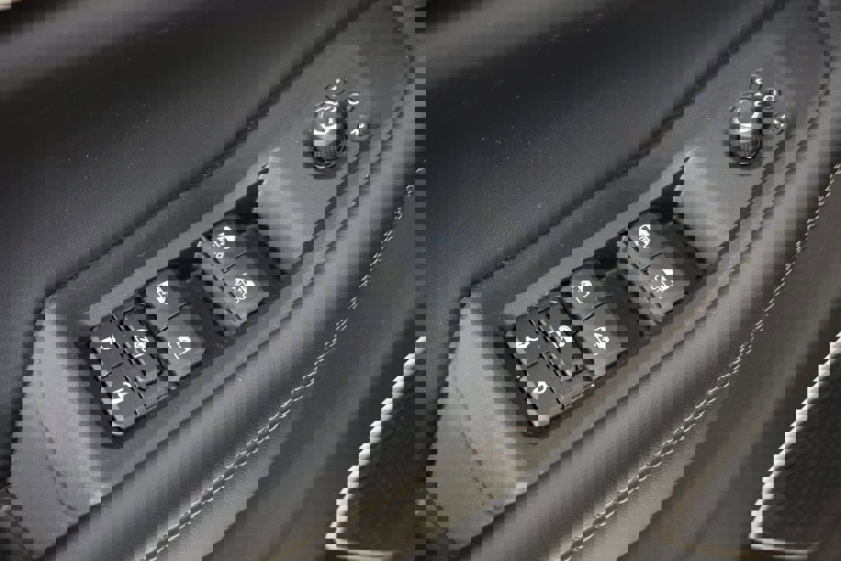 Used 2022 Jeep Grand Cherokee L Limited image 26