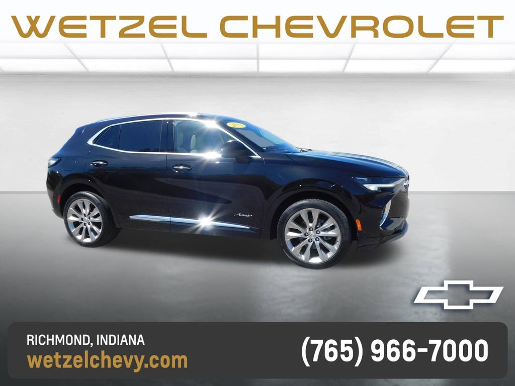 Used 2022 Buick Envision Avenir w/ Technology Package II FWD image 1
