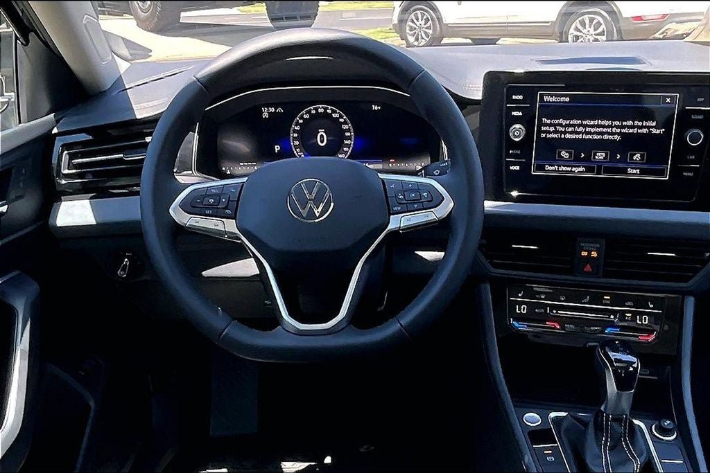 New 2026 Volkswagen Jetta SE FWD image 4