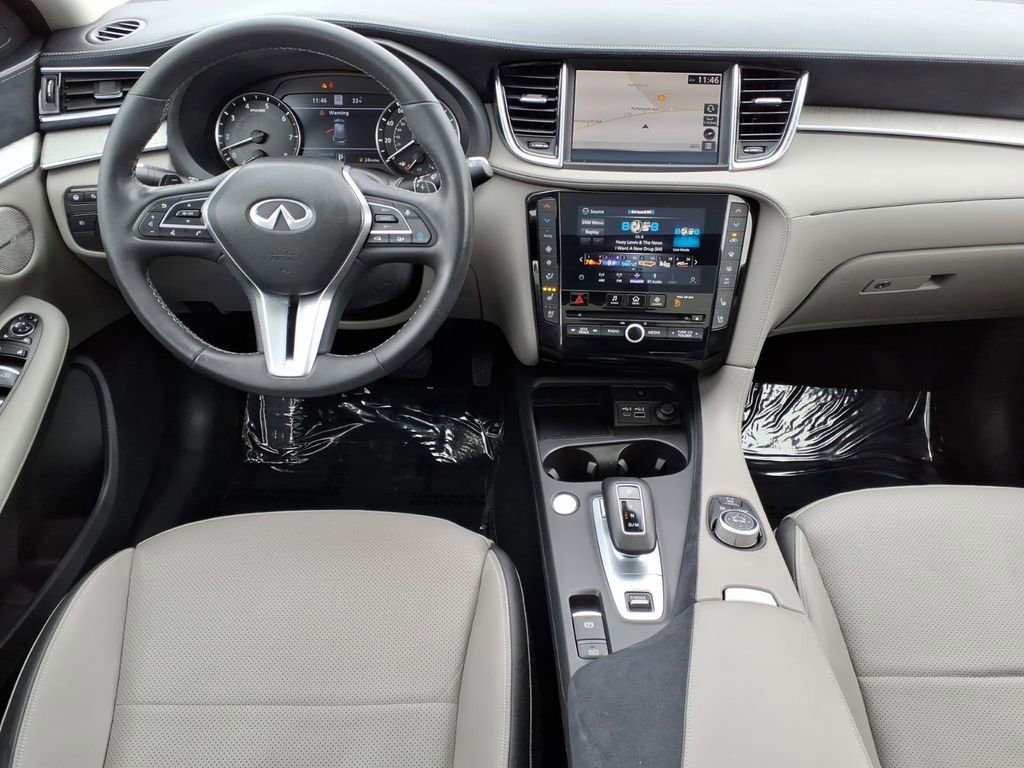 Used 2023 INFINITI QX50 Sensory image 12