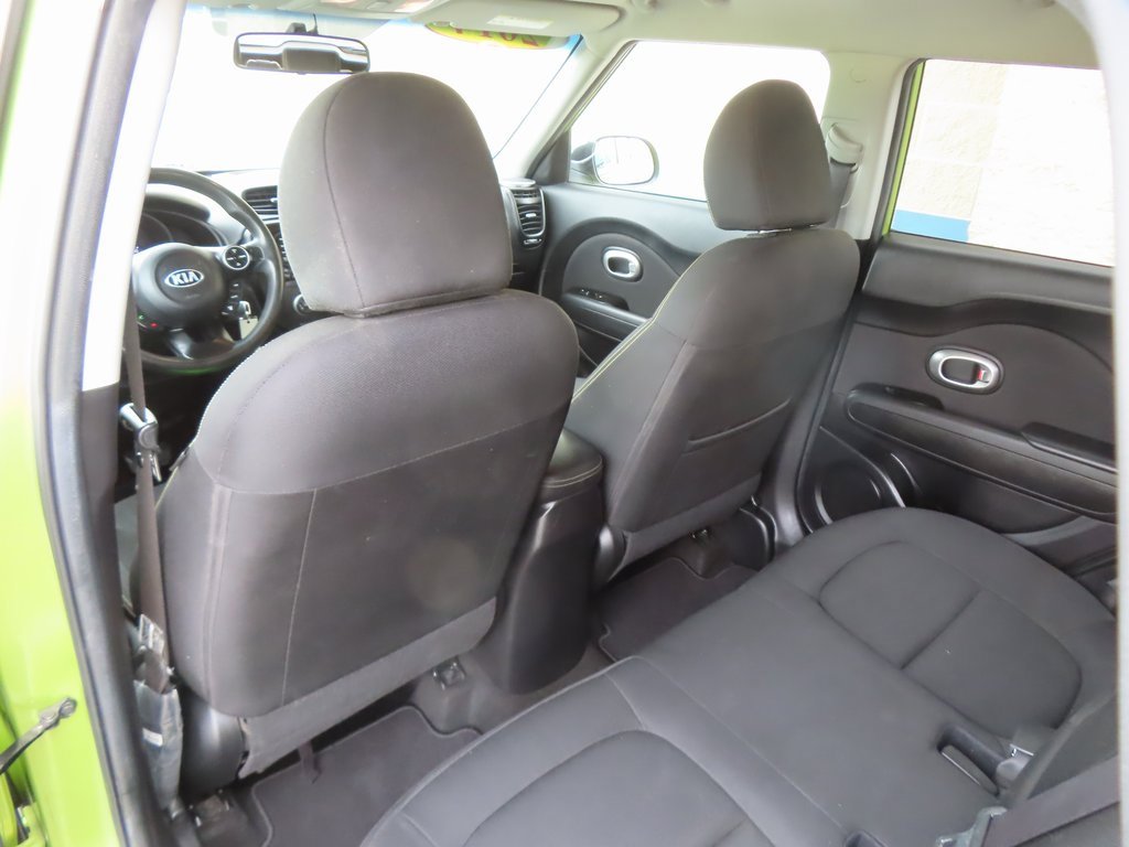 Used 2014 Kia Soul + image 19