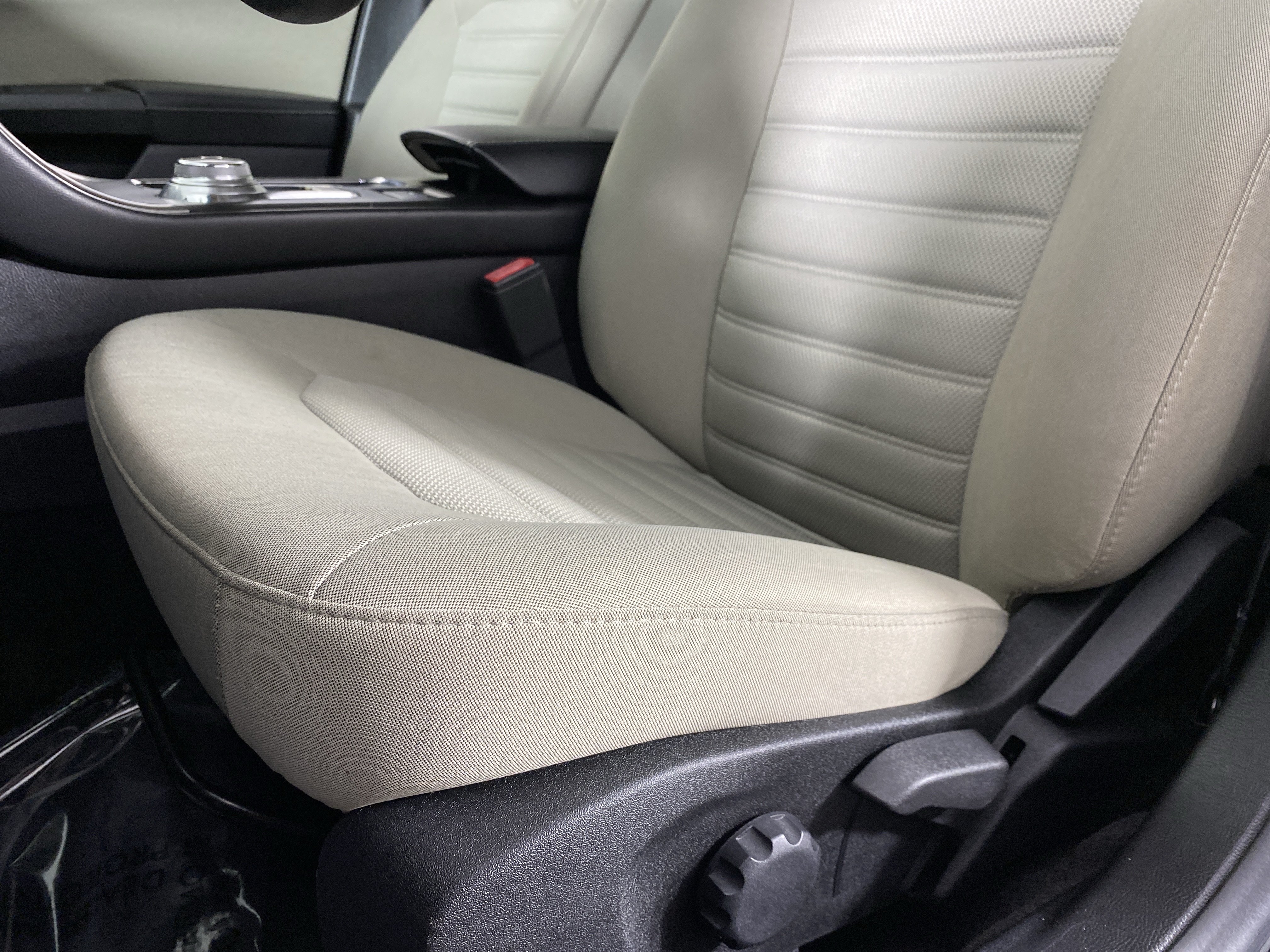 Used 2018 Ford Fusion S FWD image 16