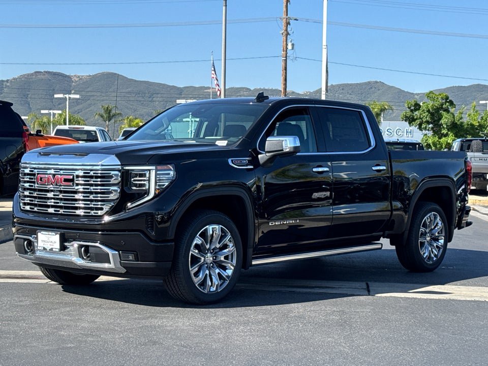 Used 2025 GMC Sierra 1500 Denali AWD/4WD image 4